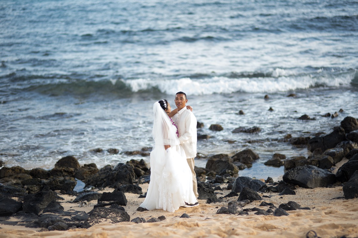 Is it me you're looking for? Kauai wedding photo