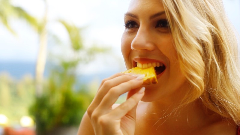 Fashion model Tiera with pineapple  